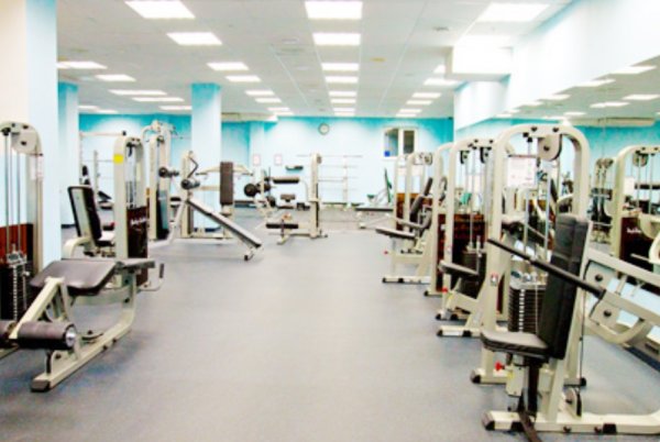 Oxandrolone : .