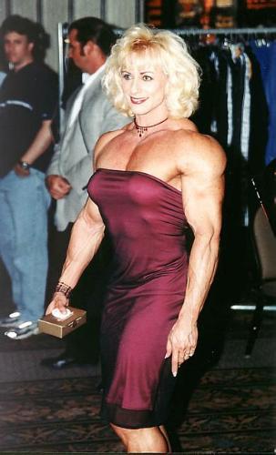 betty pariso elbise