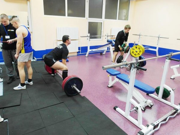 Спортклуб Дії на Академгородке. Тренажерный зал