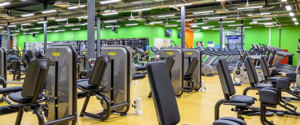 Alex Fitness — Ушинского. Тренажерный зал