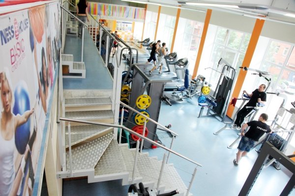 Fitness House на Мужества. Кардиозона