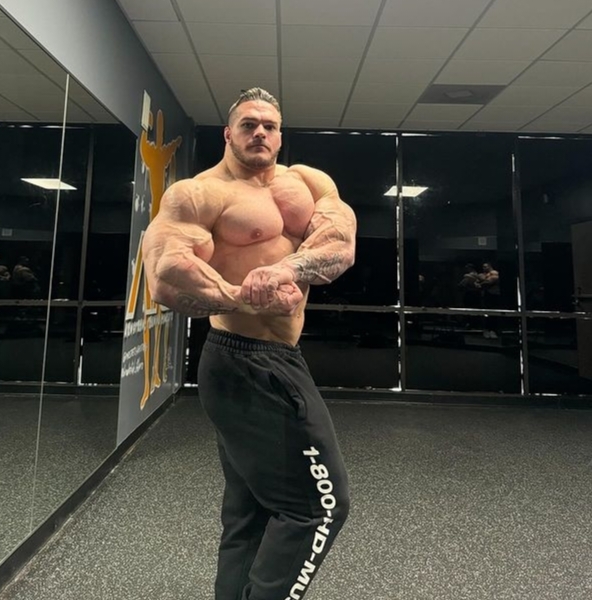 Роджер Уокер бодибилдер