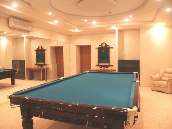 Prestige House Verona. Бильярд