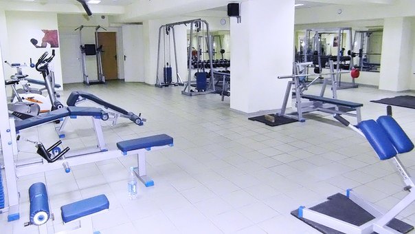 Фитнес клуб "Erix" на Краснозвездном. Тренажерный зал