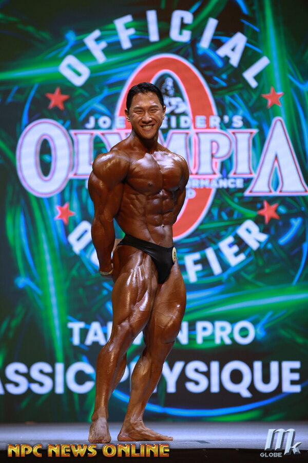 Andrew Jacked бодибилдер