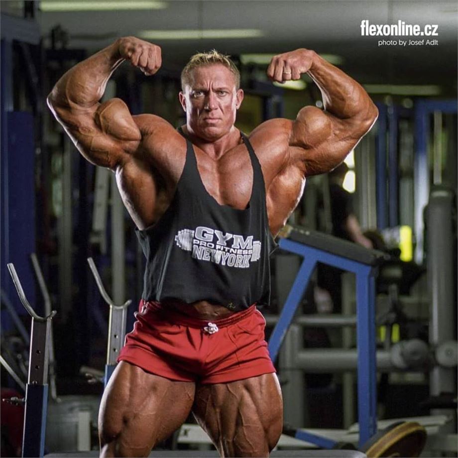 Markus Ruhl biceps