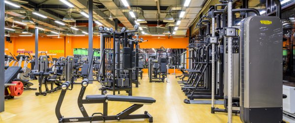 Alex Fitness — Ушинского. Тренажерный зал