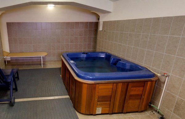 Fitness Palace. Джакузи