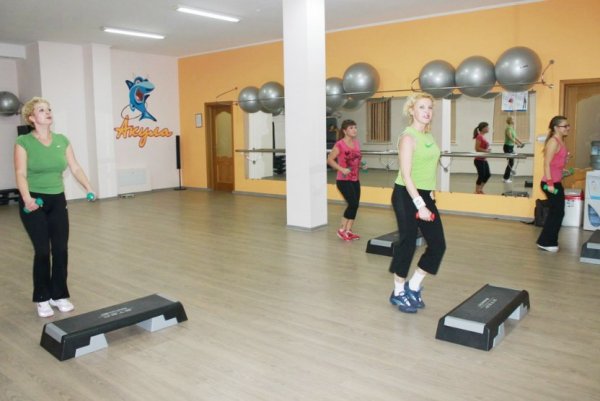 Фитнес клуб Акула. Групповые занятия