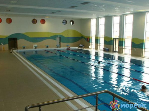 Мореон. Бассейн