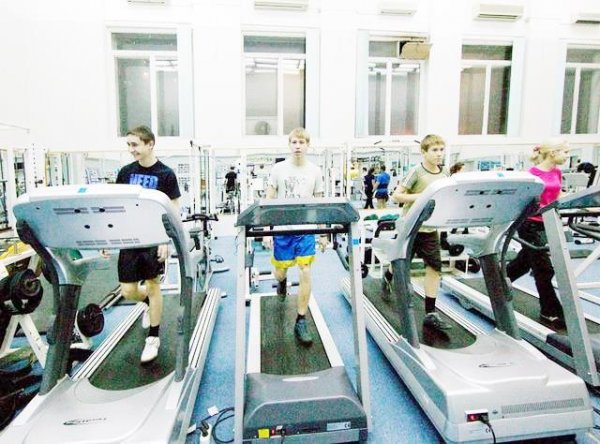 Спорт-Сервис. Тренажерный зал. Беговая дорожка