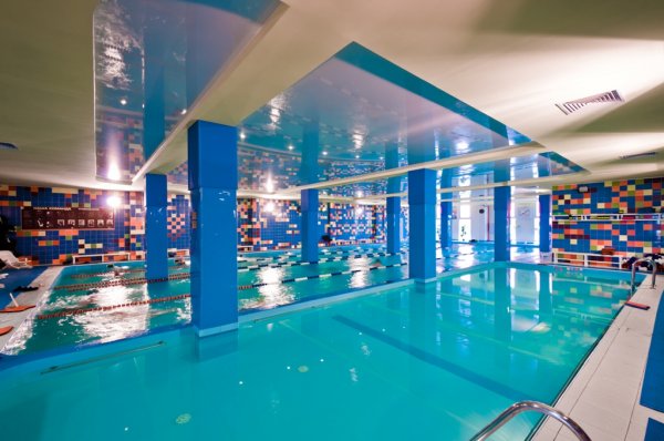 Fitness House на Комендантском. Бассейн