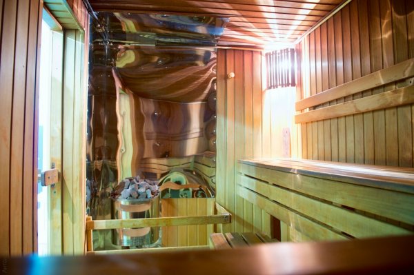 Green Club. сауна для клиентов, дополнительная бесплатная услуга