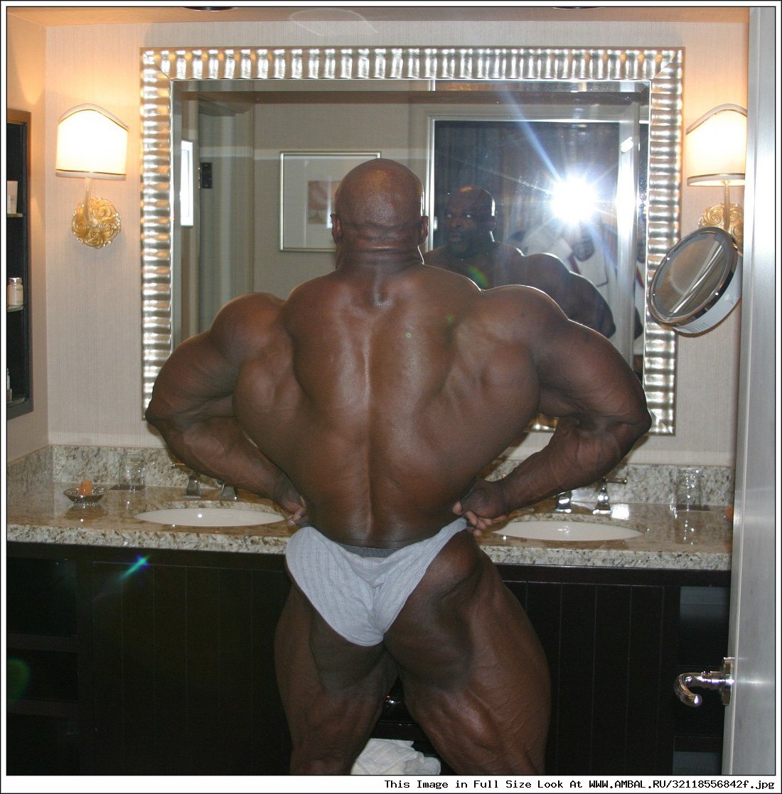 Ронни Колеман (Ronnie Coleman), Мистер Олимпия 2004 года.