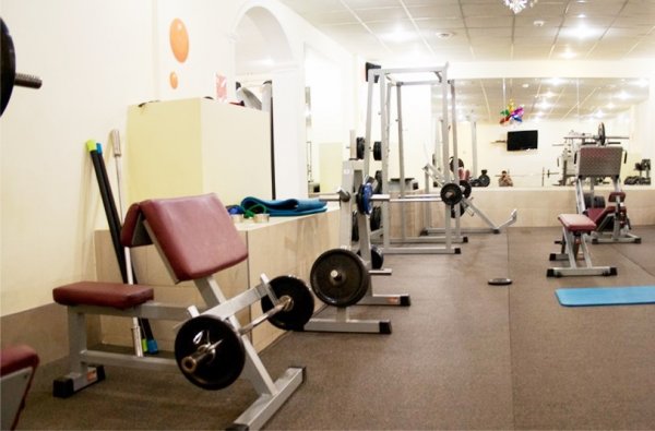 Фитнес клуб Fit Life. Тренажерный зал