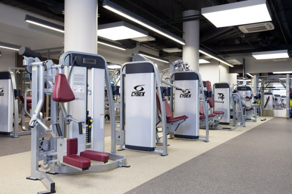 Verso Fitness. Тренажерный зал