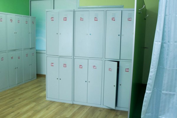 Фитнес клуб Академия. Раздевалка