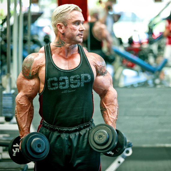 Ли Прист (Lee Priest)