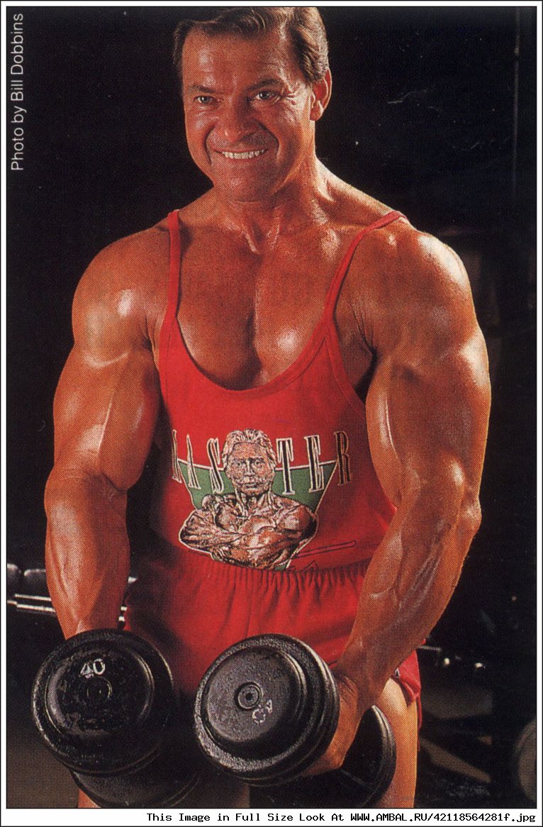 Larry Scott) США.