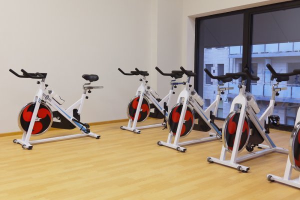 Fitness House Prestige на Левашовском. Зал сайкла