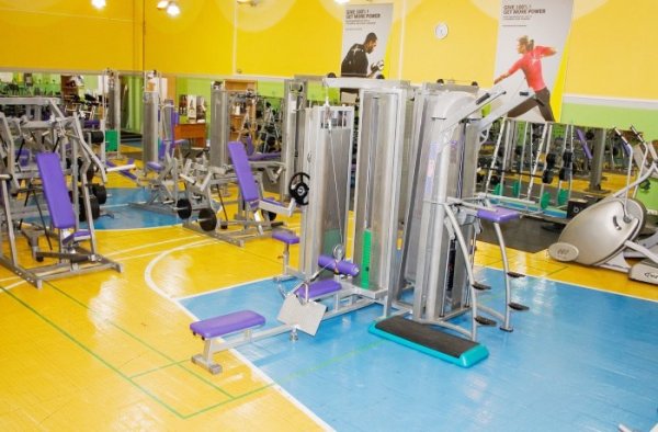 Спортклуб "Л-фитнес" в Николаеве. Тренажерный зал