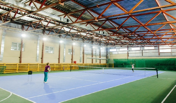 Sport House. Теннисный корт