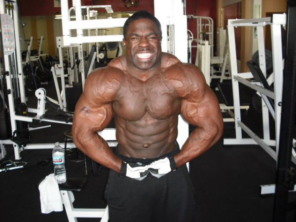 Кали Масл (Kali Muscle), фотографии, биография, соревнования, бодибилдинг