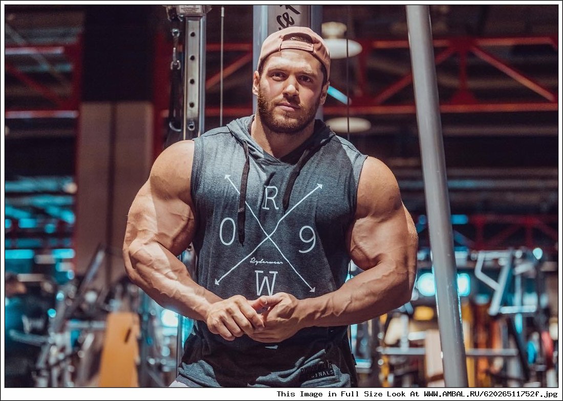 Андрей Скоромный бодибилдер