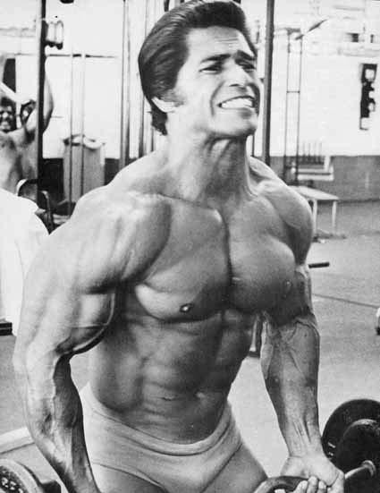 Ed Corney posing