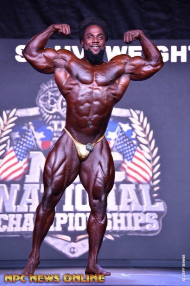 Флудо-галерея. Спортсмена зовут Jephte Cherenfant. Выиграл 2020 NPC National Championships, весовую категорию Super Heavyweight!