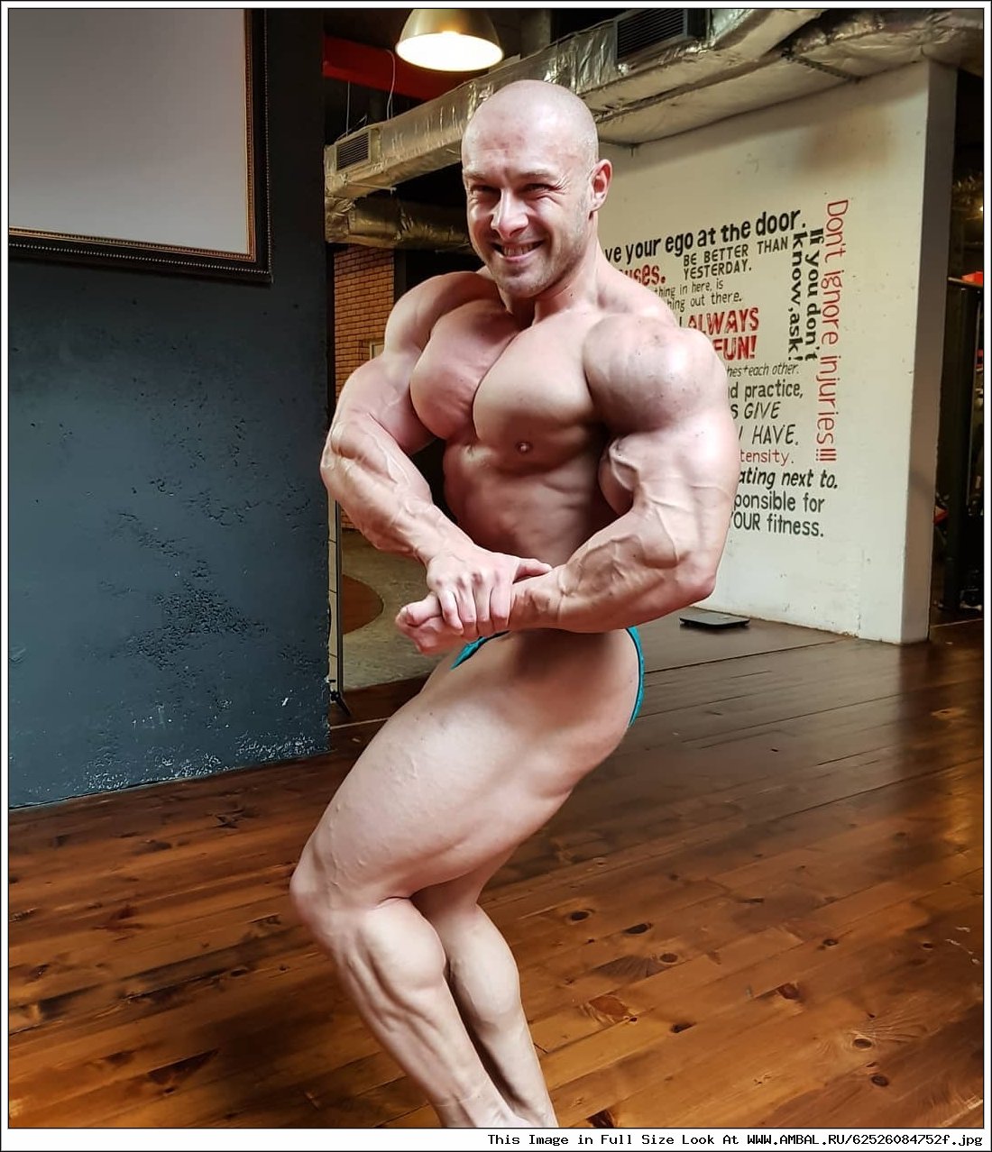 Radoslav Angelov) Болгария.