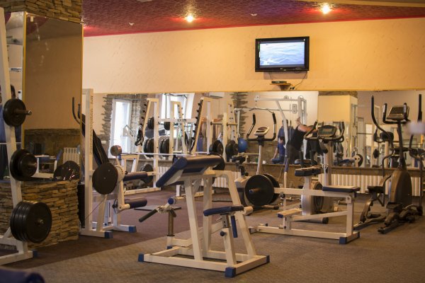 Тренажерный зал Pulse Gym на Роганской. Тренажерный зал