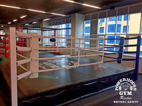 Powerhouse Gym. Боксерсий ринг