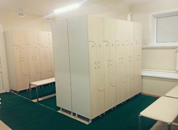 Sport House. Раздевалка