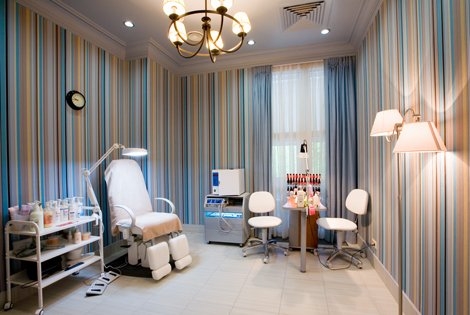 World Class Триумф. Beauty SPA. Кабинет маникюра, педикюра.