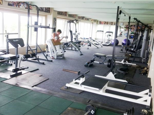 Фитнес клуб Gym Profi. Тренажерный зал