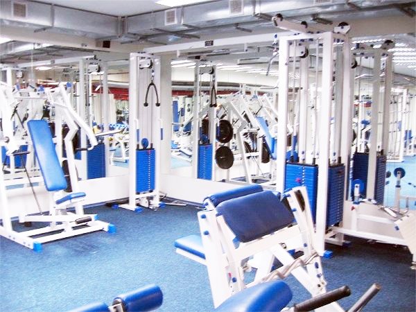Спортивный клуб "Крепкий орешек". Тренажерный зал