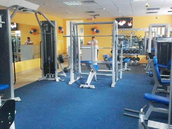 Фитнес-клуб Fitland. Тренажерный зал