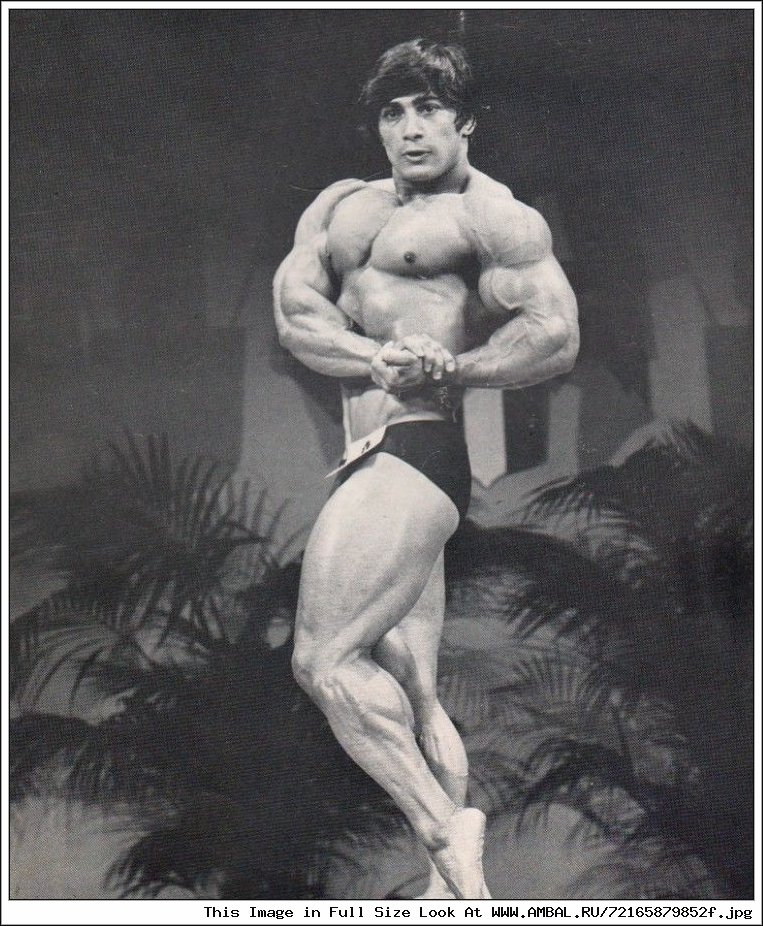 Danny Padilla) США.