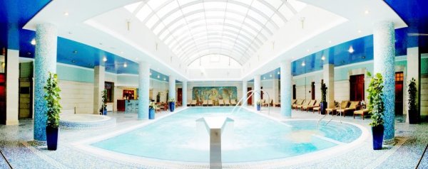Фитнес-клуб Premier Palace. Бассейн