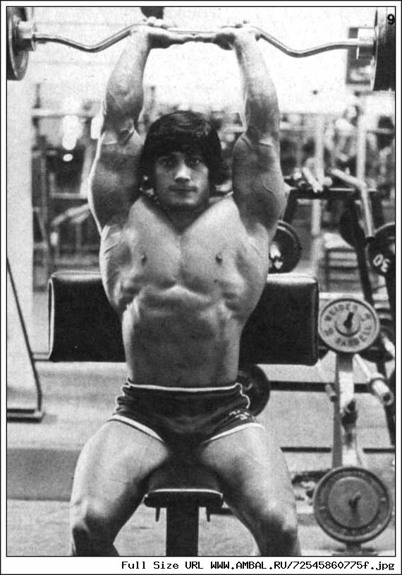 Денни Падилла (Danny Padilla) .