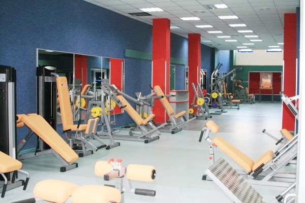 Спортклуб Планета Спорт на Позняках. Тренажерный зал