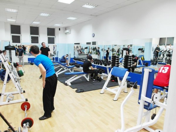 Спортклуб Дії на Академгородке. Тренажерный зал