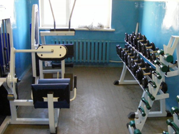Спортклуб Владимира Никифорова (персональные тренировки в СПб). Гантельный ряд