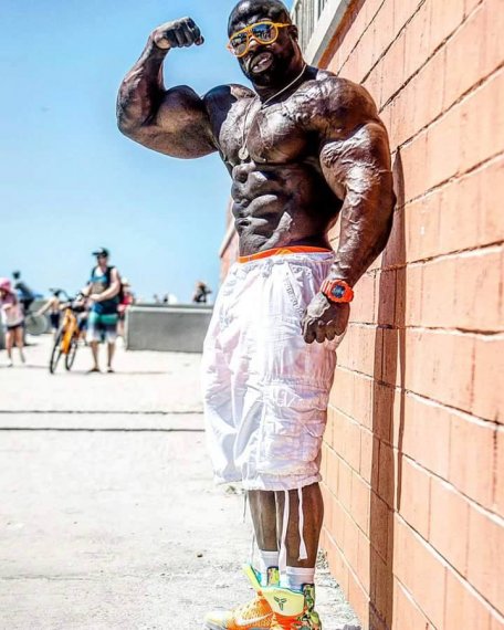 Кали Масл (Kali Muscle), фотографии, биография, соревнования, бодибилдинг