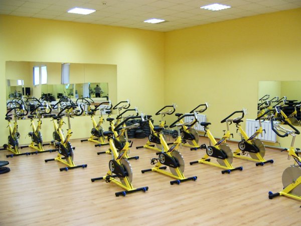 Vallena Fitness. Зал сайкла