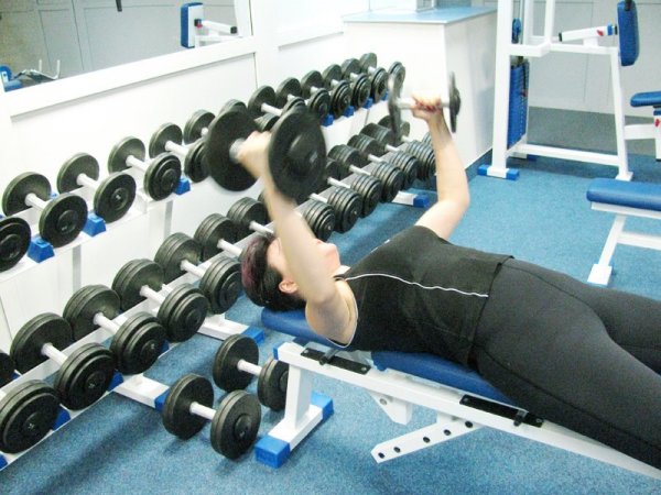 Фитнес-клуб "Спортатлант". Гантельный ряд