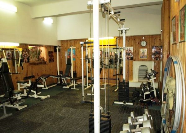 Фитнес-клуб Gym. Тренажерный зал