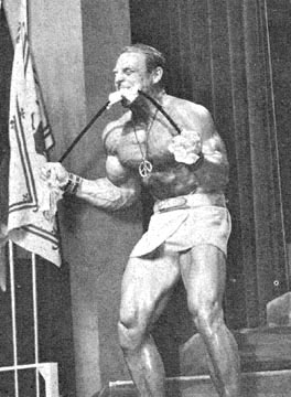 Чак Сайпс бодибилдер